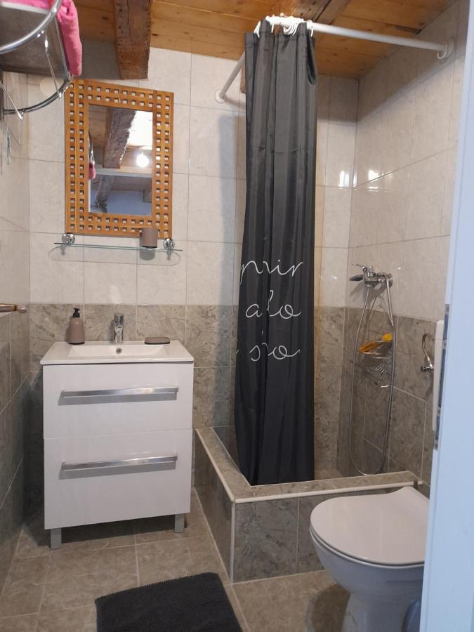 Apartmani Sanja シベニク エクステリア 写真