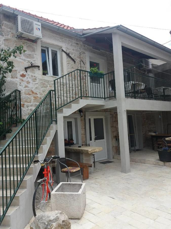 Apartmani Sanja シベニク エクステリア 写真